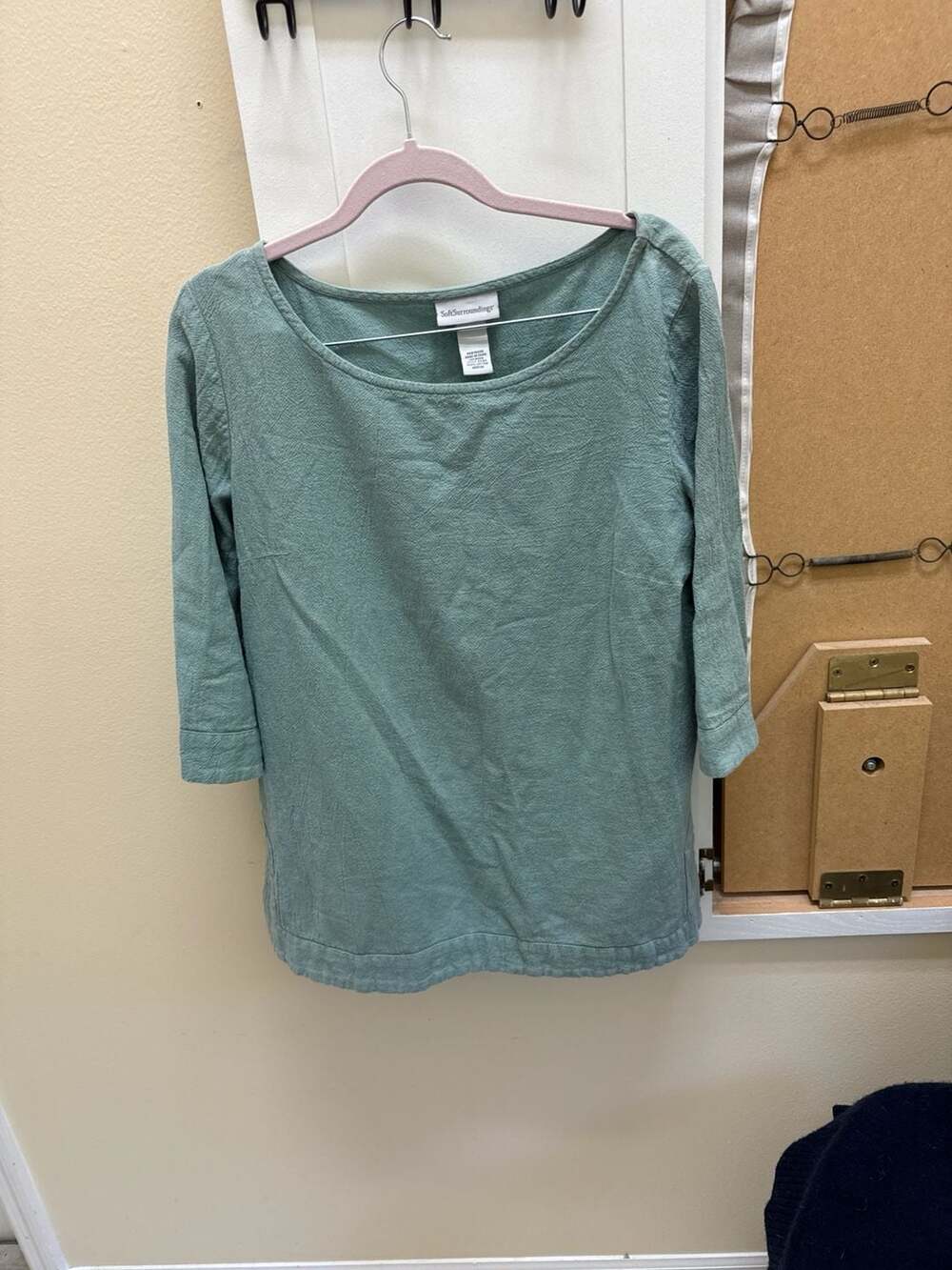 Soft Surroundings Sage Green Textured Cotton 3/4 Sleeve Top, Size Medium